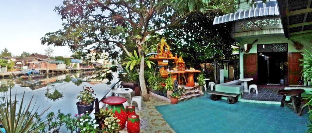 Nr Homestay Amphawa Exterior photo